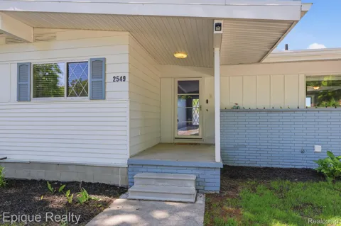 2549 Riverwood Drive