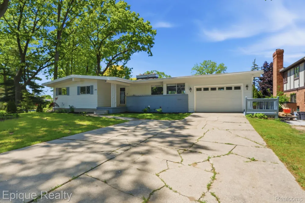 2549 Riverwood Drive Port Huron City, MI 48060