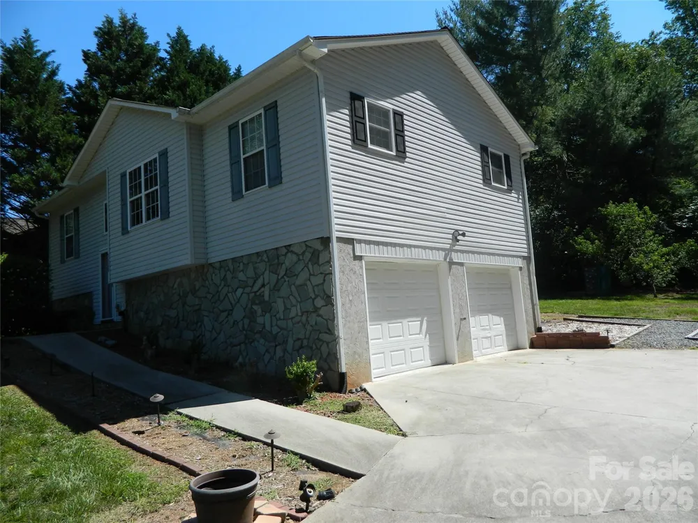 5320 Eider Lane Granite Falls, NC 28630