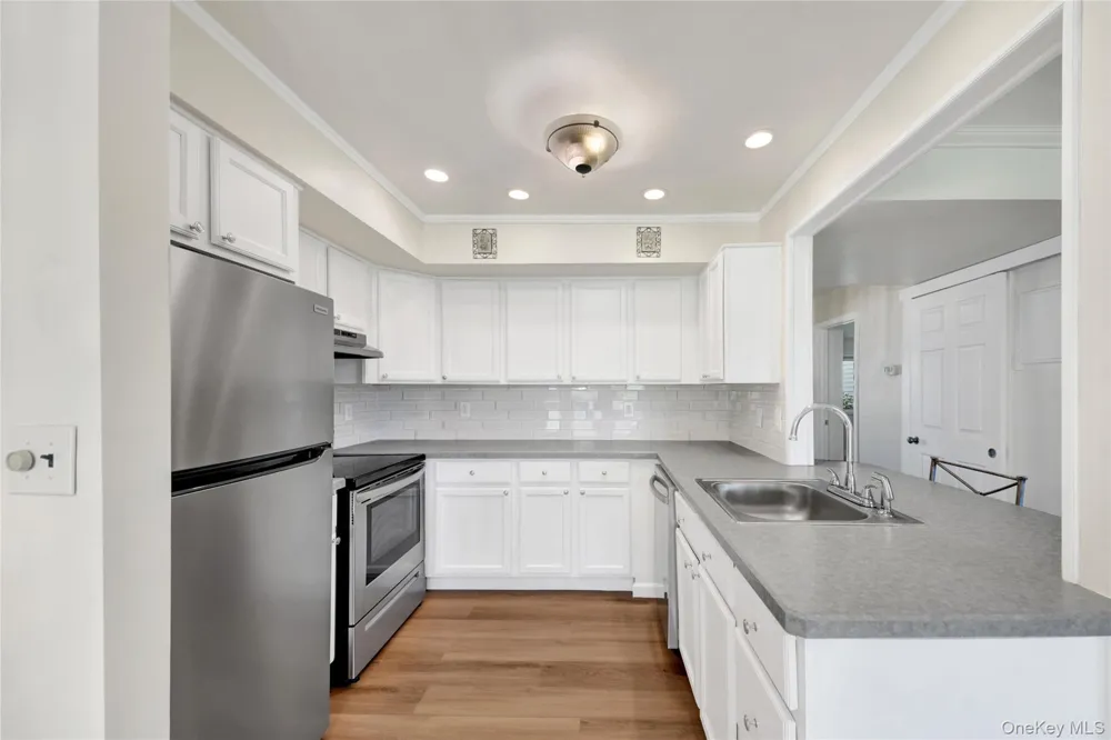 51 Jefferson Oval #E Yorktown Heights, NY 10598