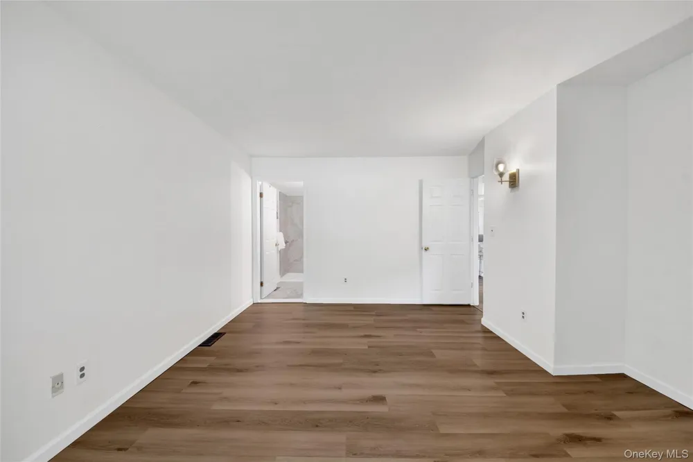 51 Jefferson Oval #E Yorktown Heights, NY 10598