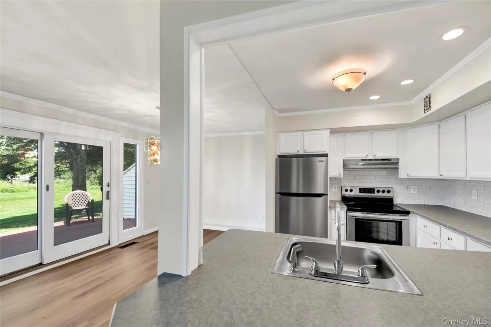51 Jefferson Oval #E Yorktown Heights, NY 10598