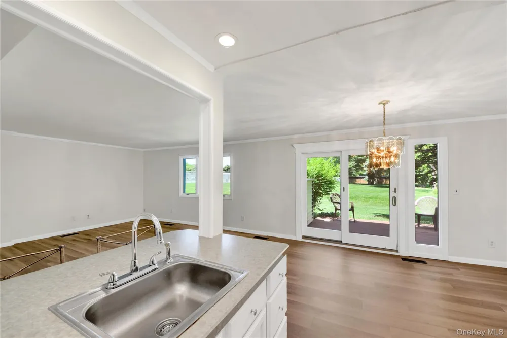 51 Jefferson Oval #E Yorktown Heights, NY 10598