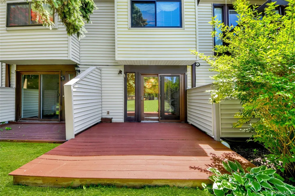 51 Jefferson Oval #E Yorktown Heights, NY 10598