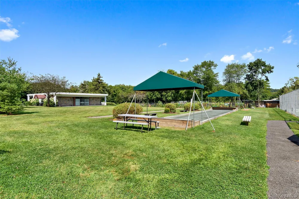 51 Jefferson Oval #E Yorktown Heights, NY 10598