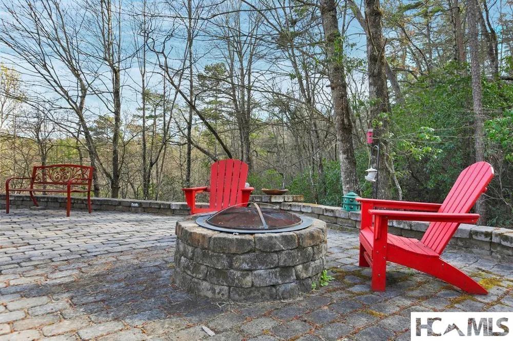 410 Forest Lake Road Brevard, NC 28712