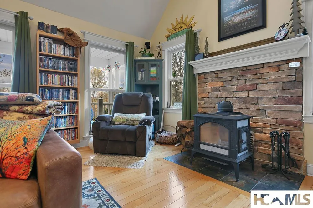 410 Forest Lake Road Brevard, NC 28712