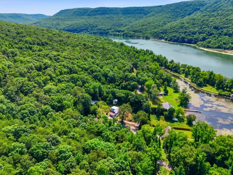 10153 Mullins Cove Road