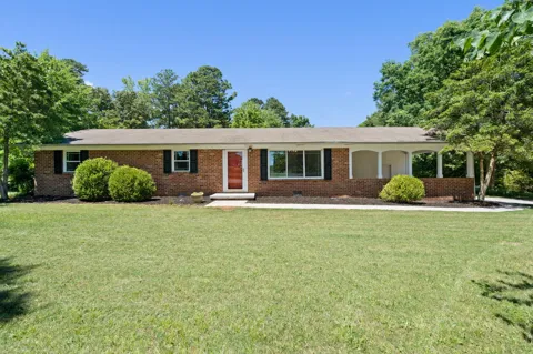 200 Country Club Drive SW