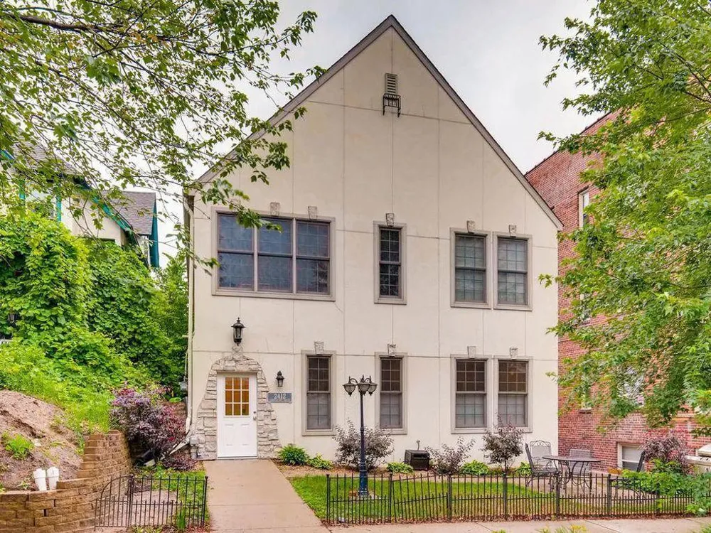 2412 Harriet Avenue #101