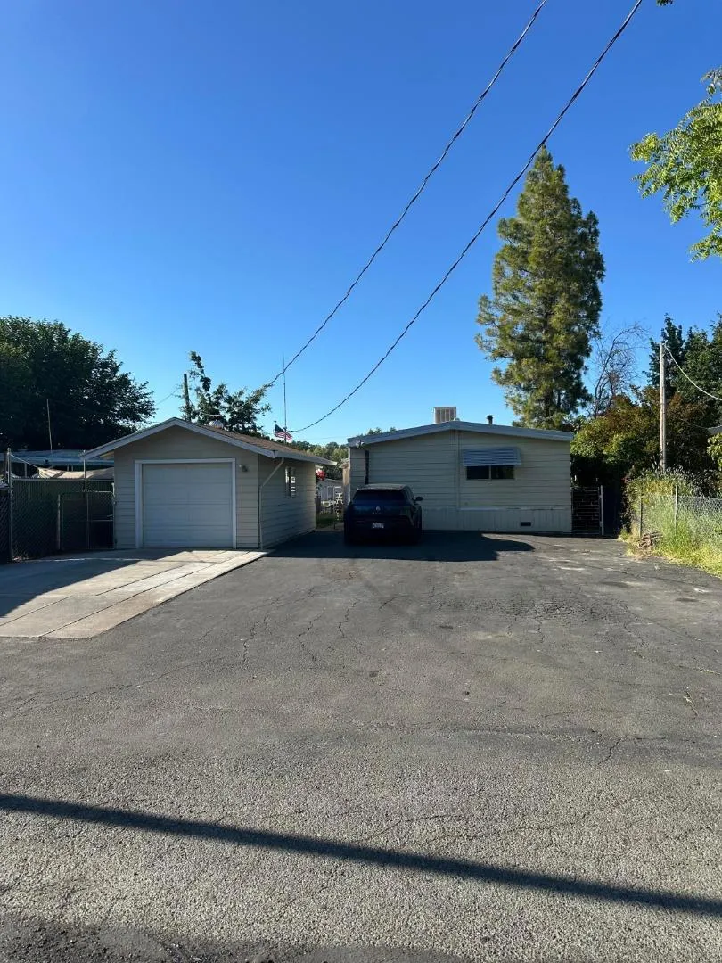 55 Lafferty Road Lakeport, CA 95453