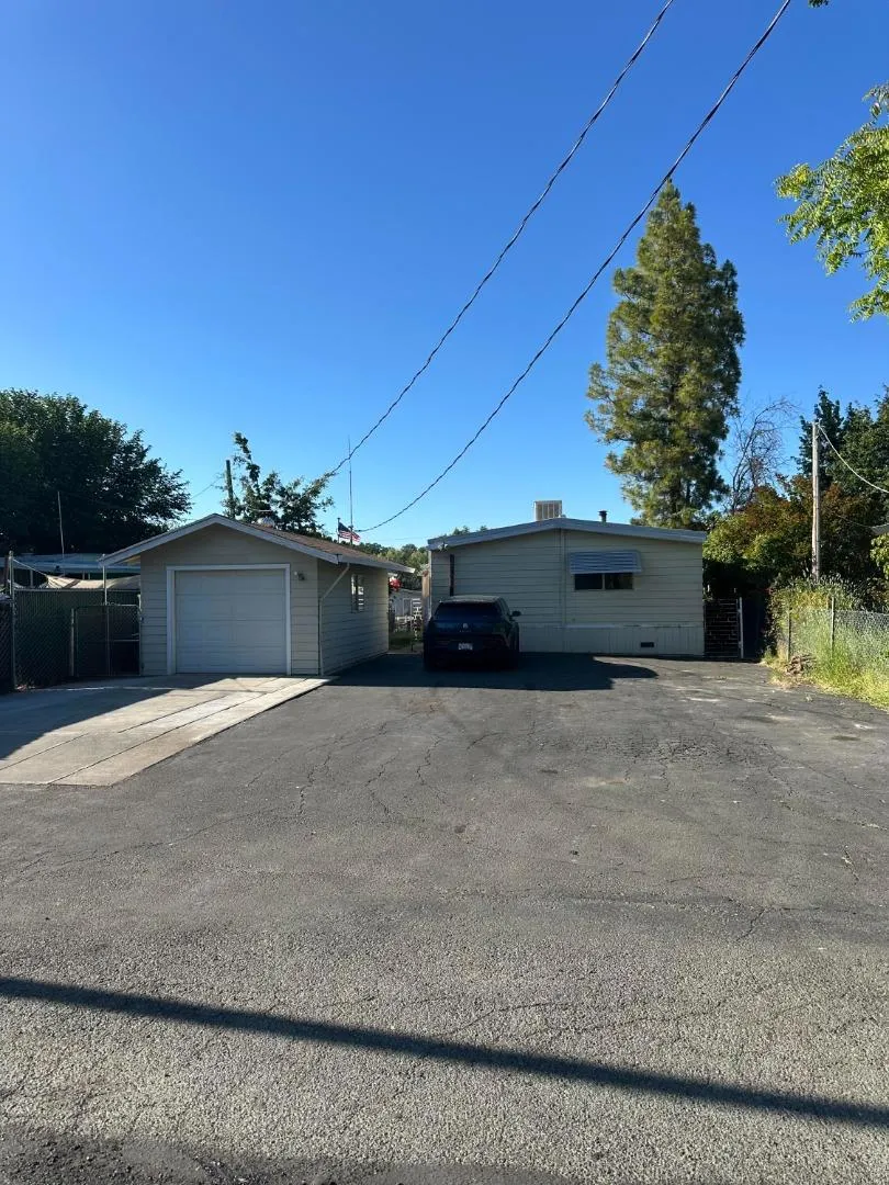 55 Lafferty Road Lakeport, CA 95453