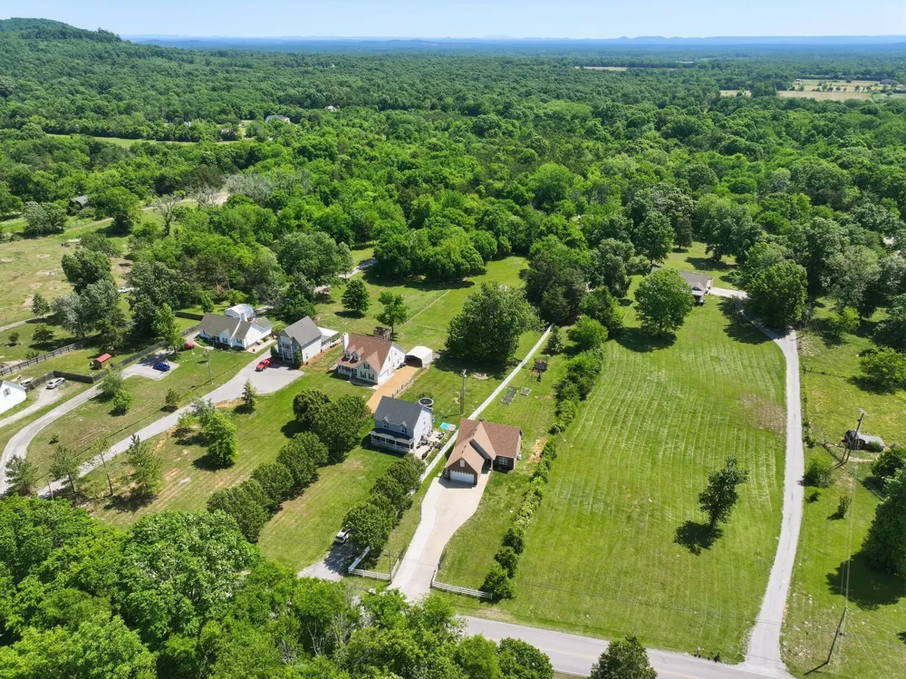 13535 Versailles Rd