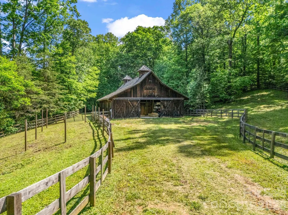 980 Mountain Forest Drive Union Mills, NC 28167