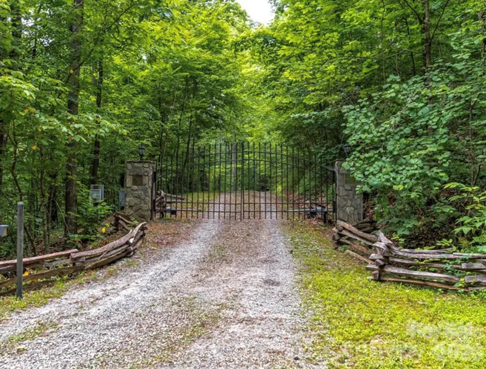 980 Mountain Forest Drive Union Mills, NC 28167
