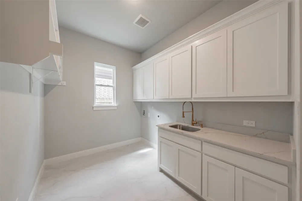 160 Rockin River Drive Fort Worth, TX 76120