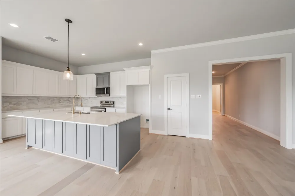 160 Rockin River Drive Fort Worth, TX 76120