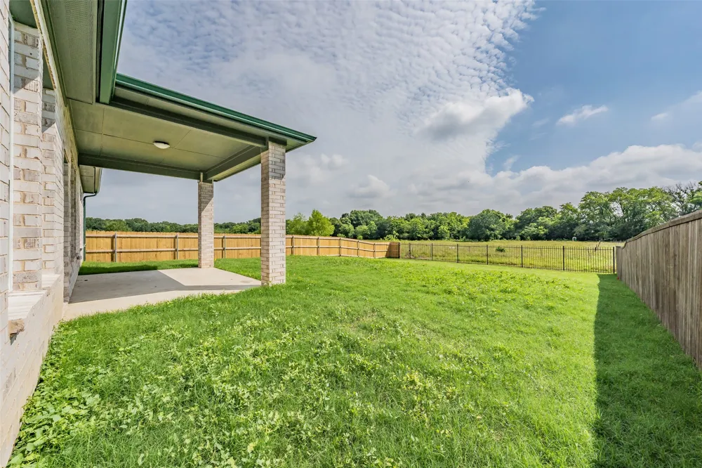 160 Rockin River Drive Fort Worth, TX 76120