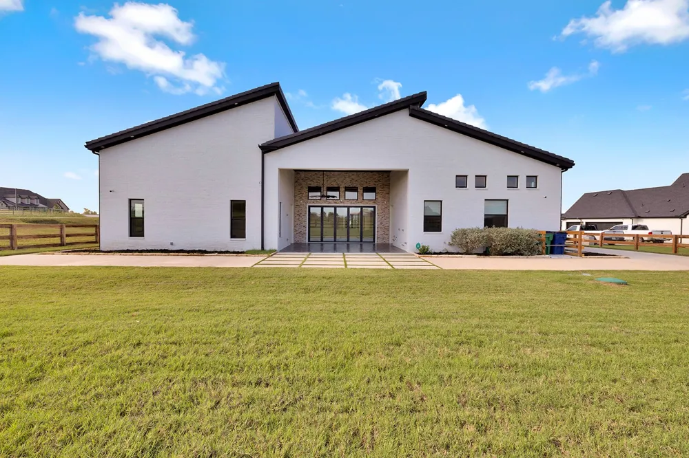 3425 Northwest Crossing Northlake, TX 76247