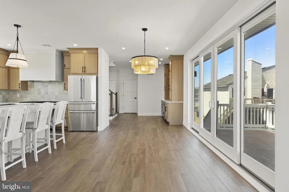 101 CLYDE LANE Manahawkin, NJ 08050