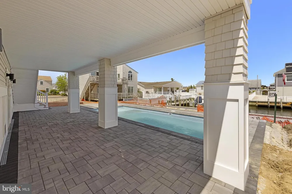 101 CLYDE LANE Manahawkin, NJ 08050