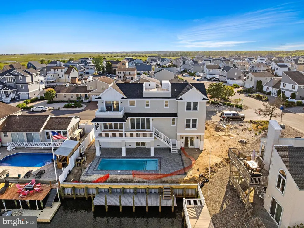 101 CLYDE LANE Manahawkin, NJ 08050