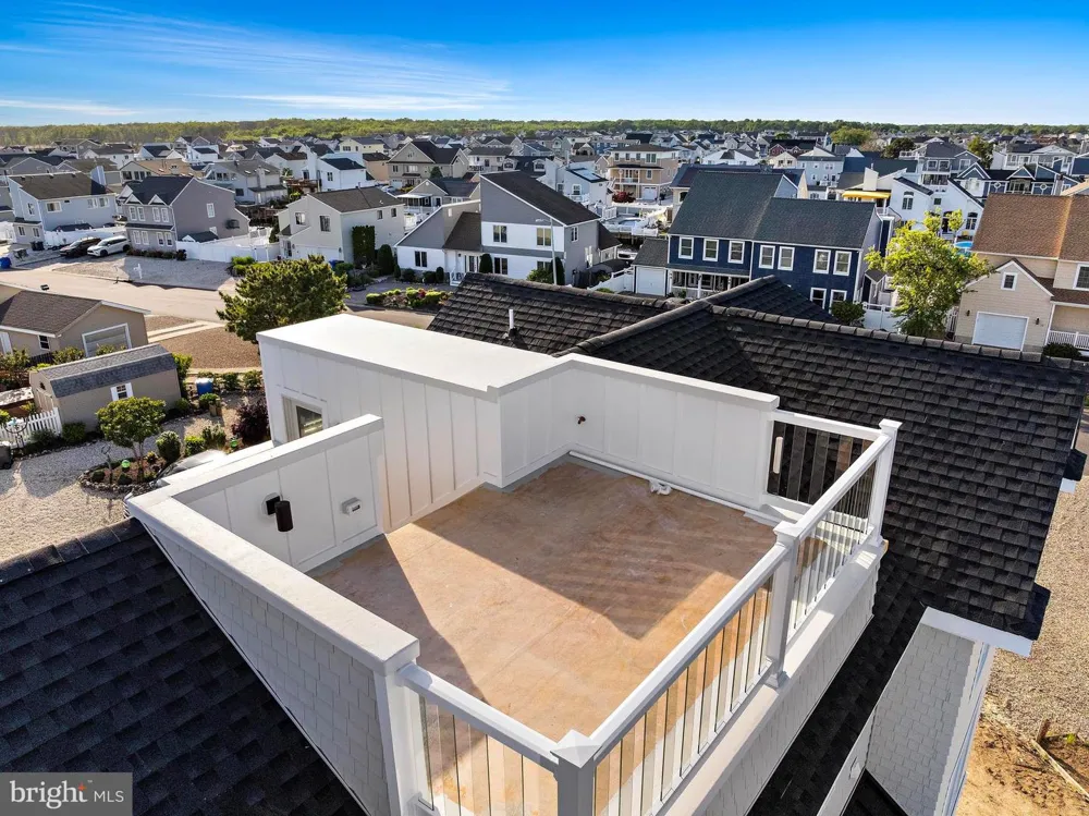 101 CLYDE LANE Manahawkin, NJ 08050