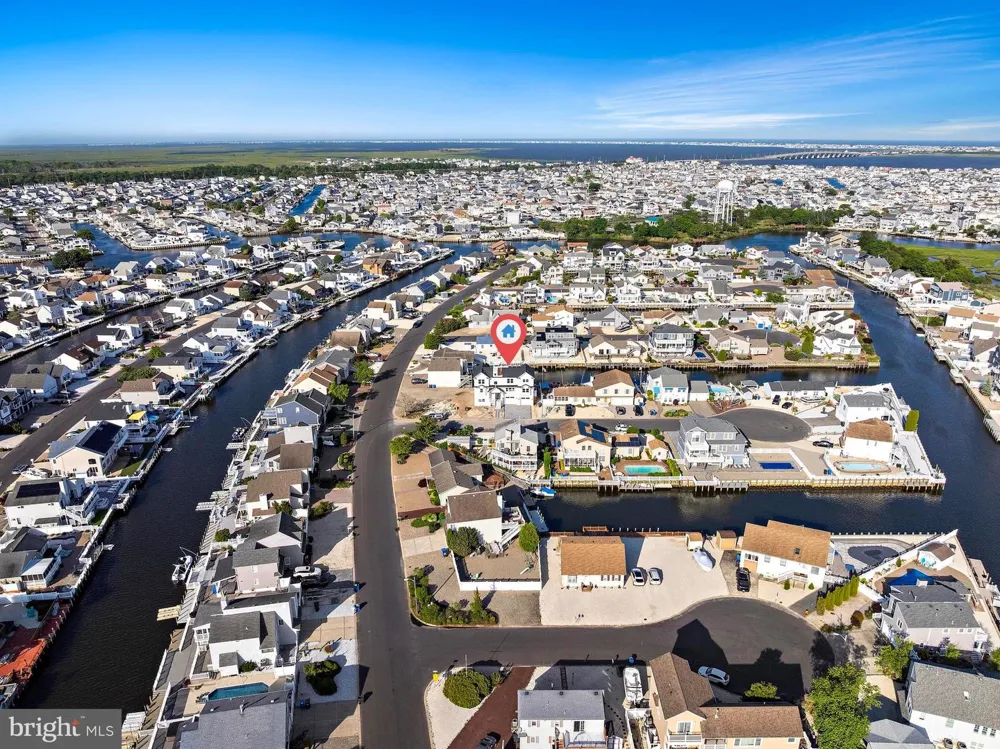 101 CLYDE LANE Manahawkin, NJ 08050