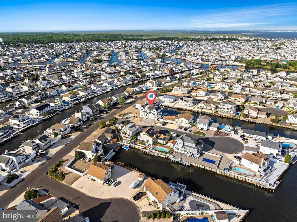 101 CLYDE LANE Manahawkin, NJ 08050
