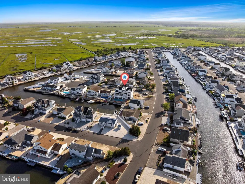 101 CLYDE LANE Manahawkin, NJ 08050