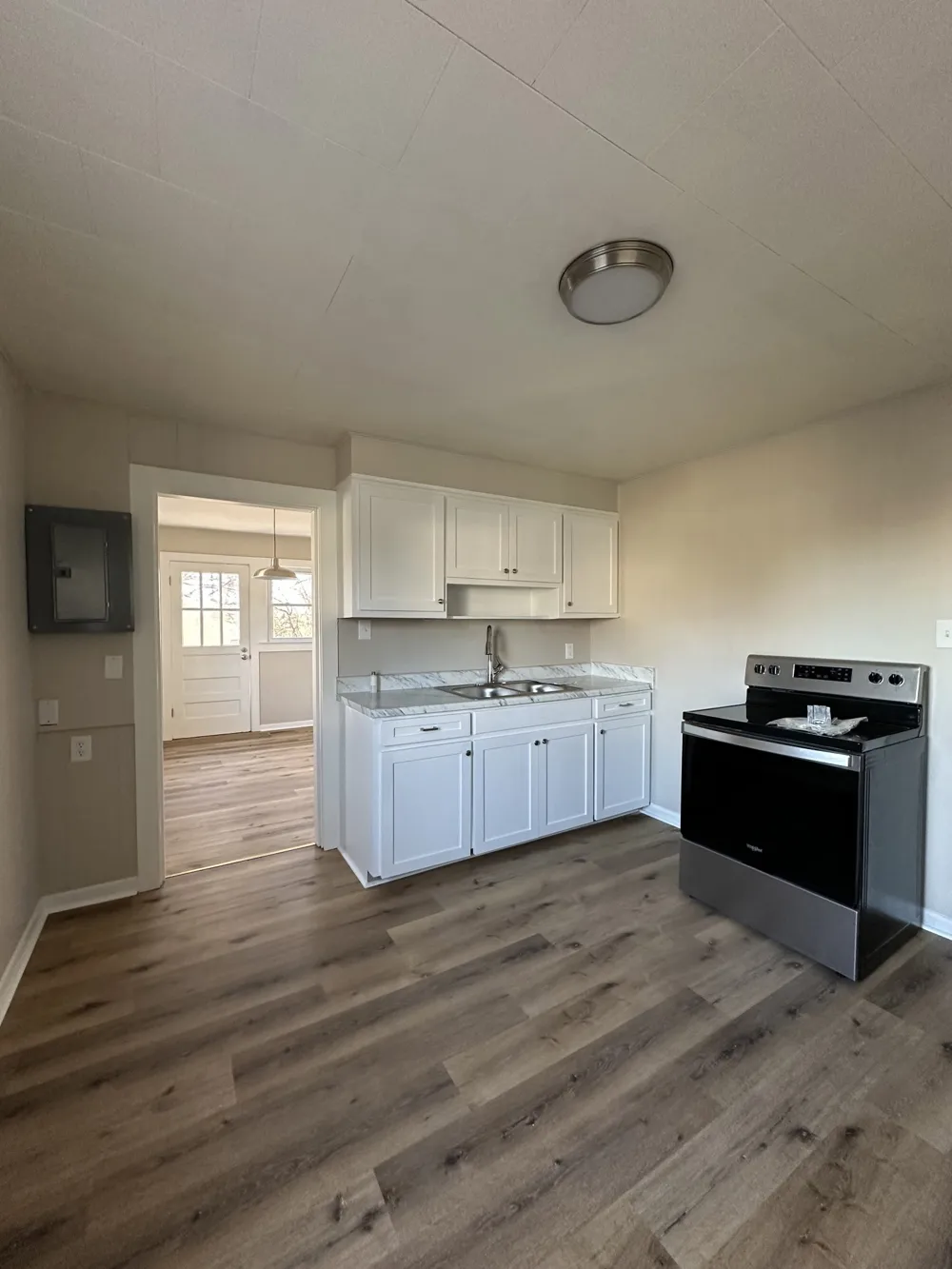 410 W 13th St Hopkinsville, KY 42240