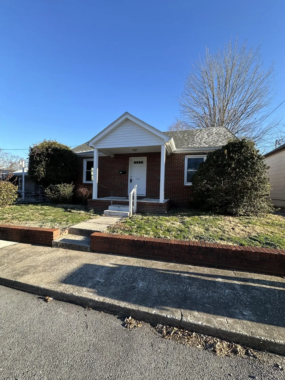 410 W 13th St Hopkinsville, KY 42240