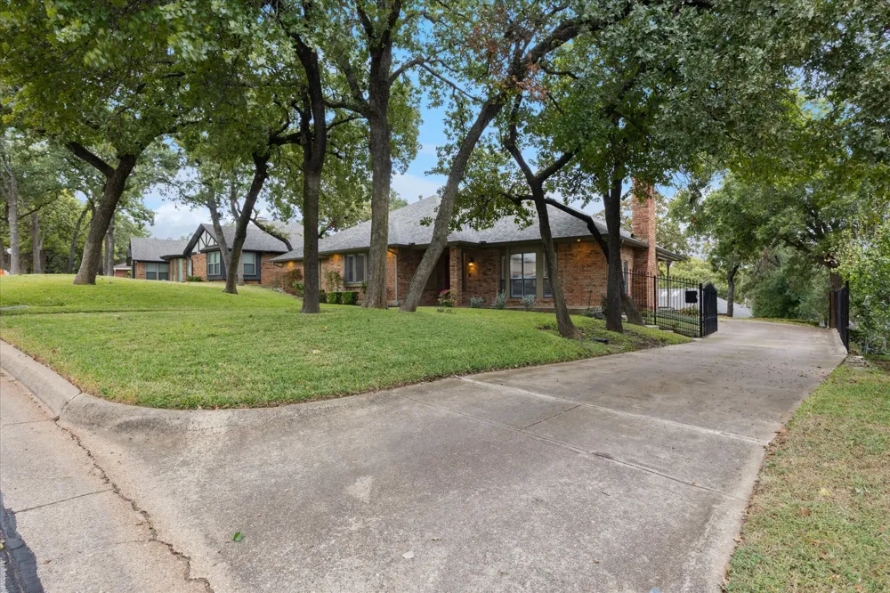 2618 Keystone Drive Arlington, TX 76006