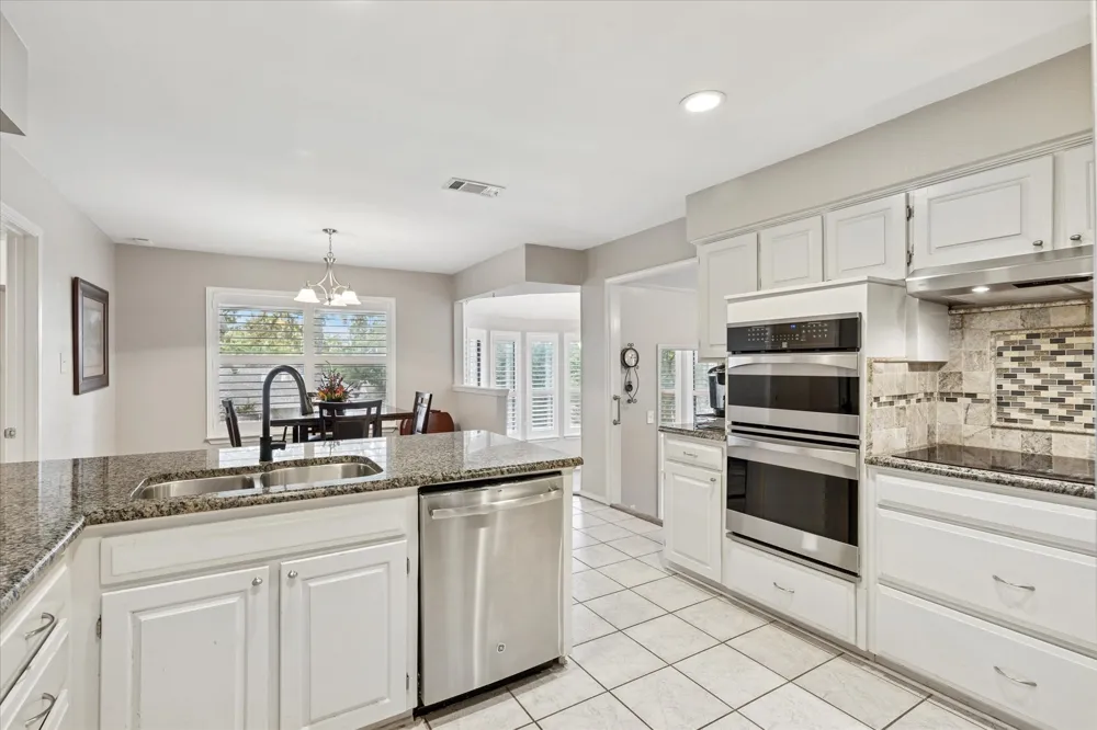2618 Keystone Drive Arlington, TX 76006