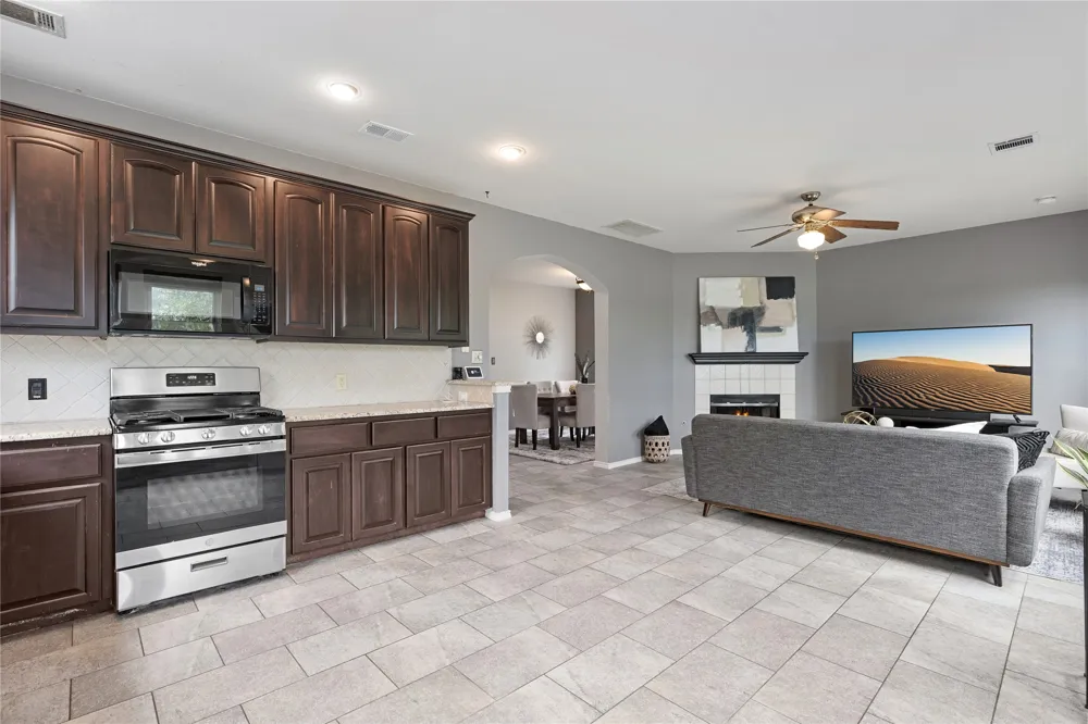 1602 Iris Lane Cedar Park, TX 78613