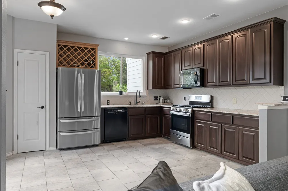 1602 Iris Lane Cedar Park, TX 78613