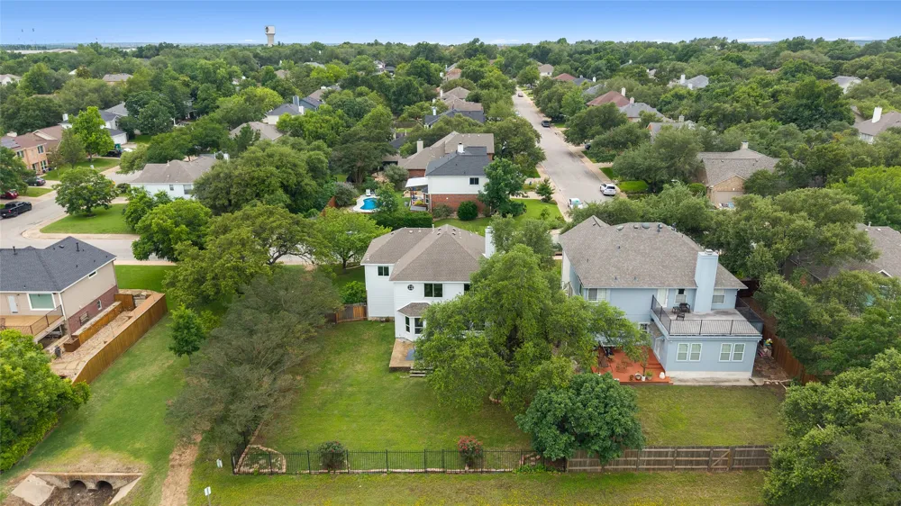 1602 Iris Lane Cedar Park, TX 78613