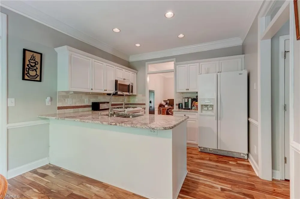 7509 Keating Drive Oak Ridge, NC 27310