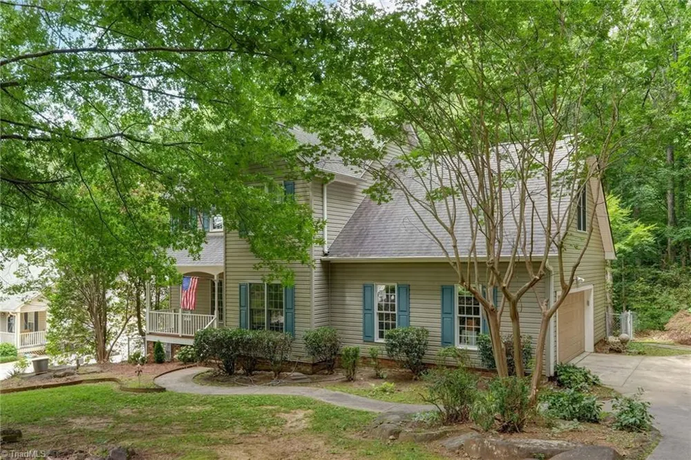 7509 Keating Drive Oak Ridge, NC 27310