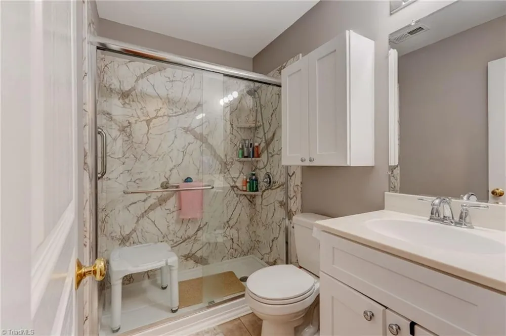 7509 Keating Drive Oak Ridge, NC 27310