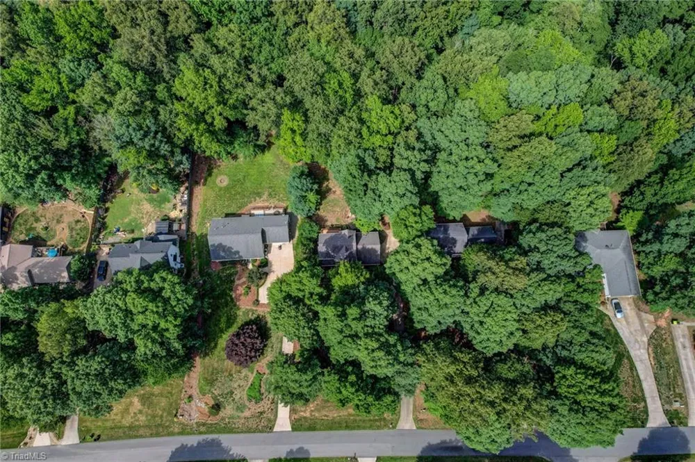 7509 Keating Drive Oak Ridge, NC 27310
