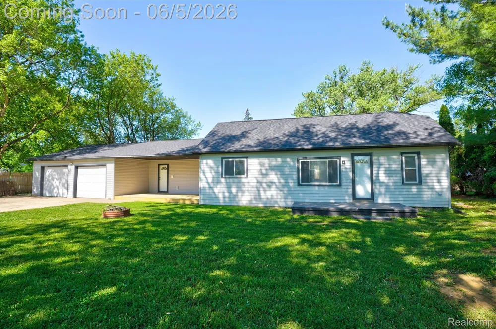 8053 Leadley Avenue Genesee Charter Township, MI 48458