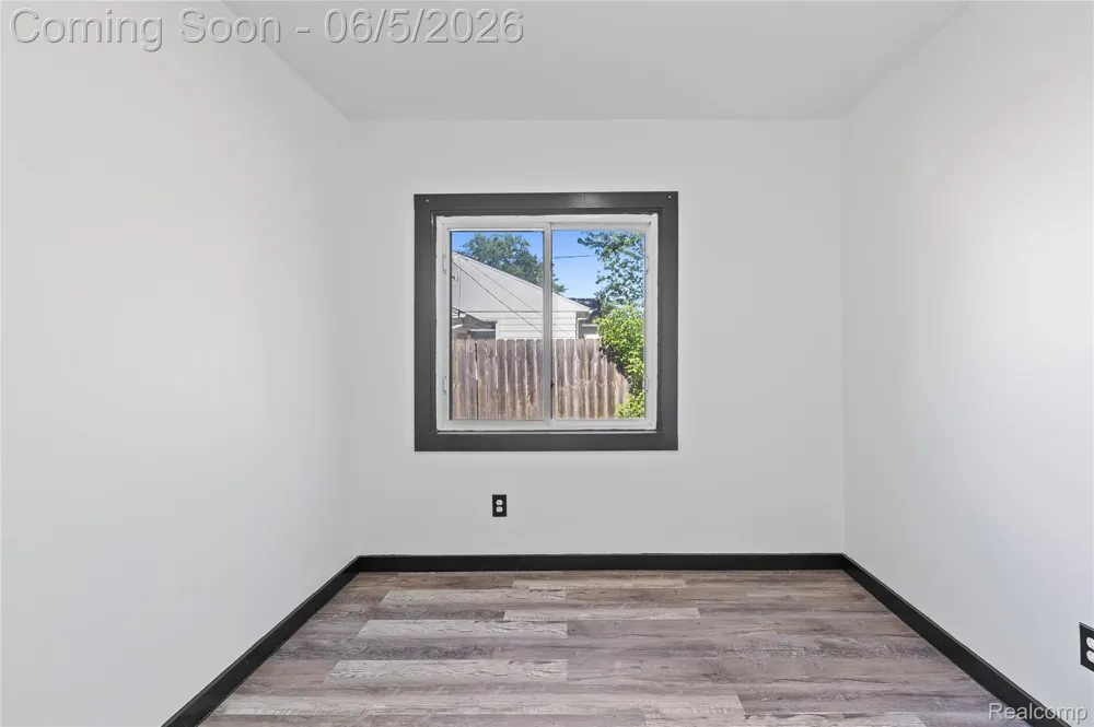 8053 Leadley Avenue Genesee Charter Township, MI 48458