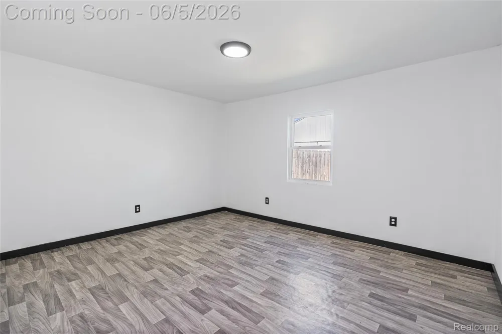 8053 Leadley Avenue Genesee Charter Township, MI 48458