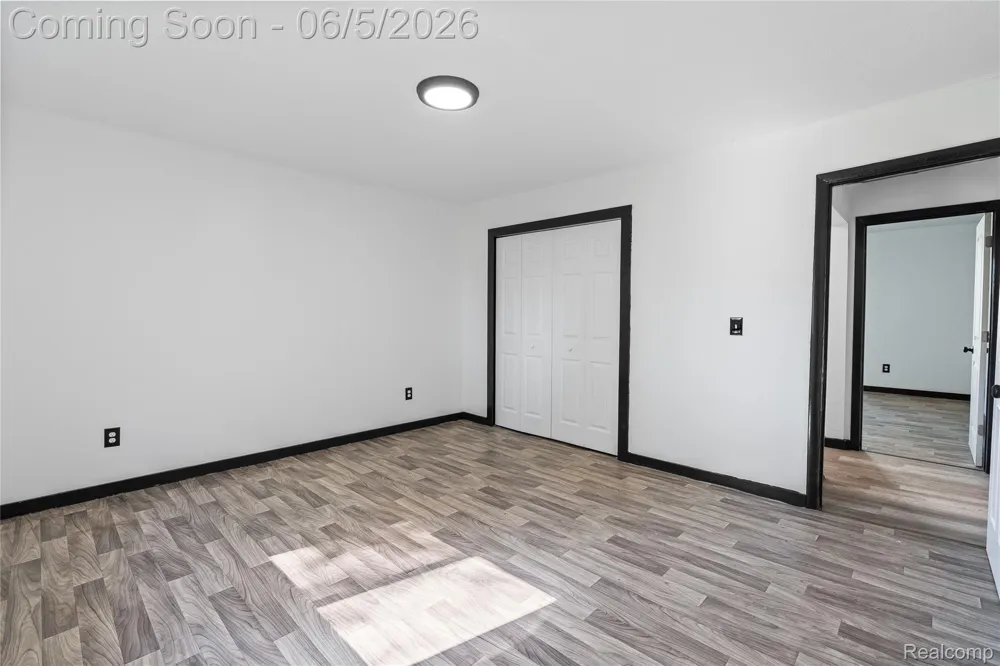 8053 Leadley Avenue Genesee Charter Township, MI 48458