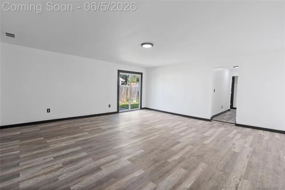 8053 Leadley Avenue Genesee Charter Township, MI 48458