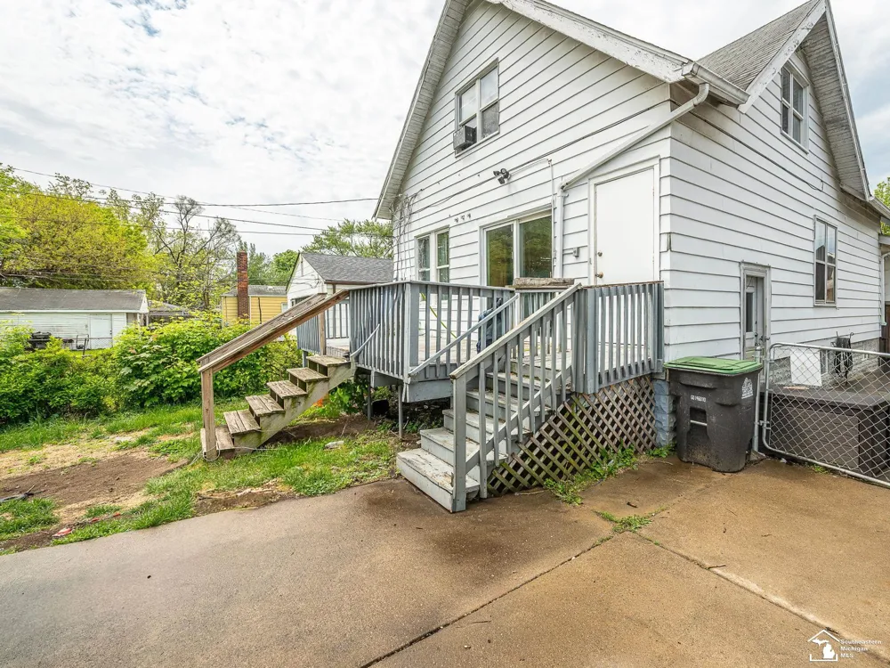 6657 Westpoint Street Taylor City, MI 48180