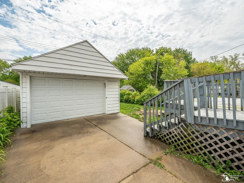6657 Westpoint Street Taylor City, MI 48180