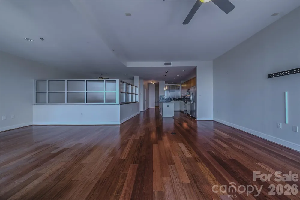 333 W Trade Street #1602 Charlotte, NC 28202