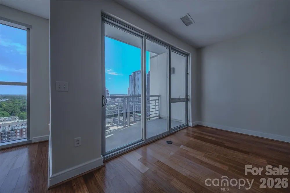 333 W Trade Street #1602 Charlotte, NC 28202